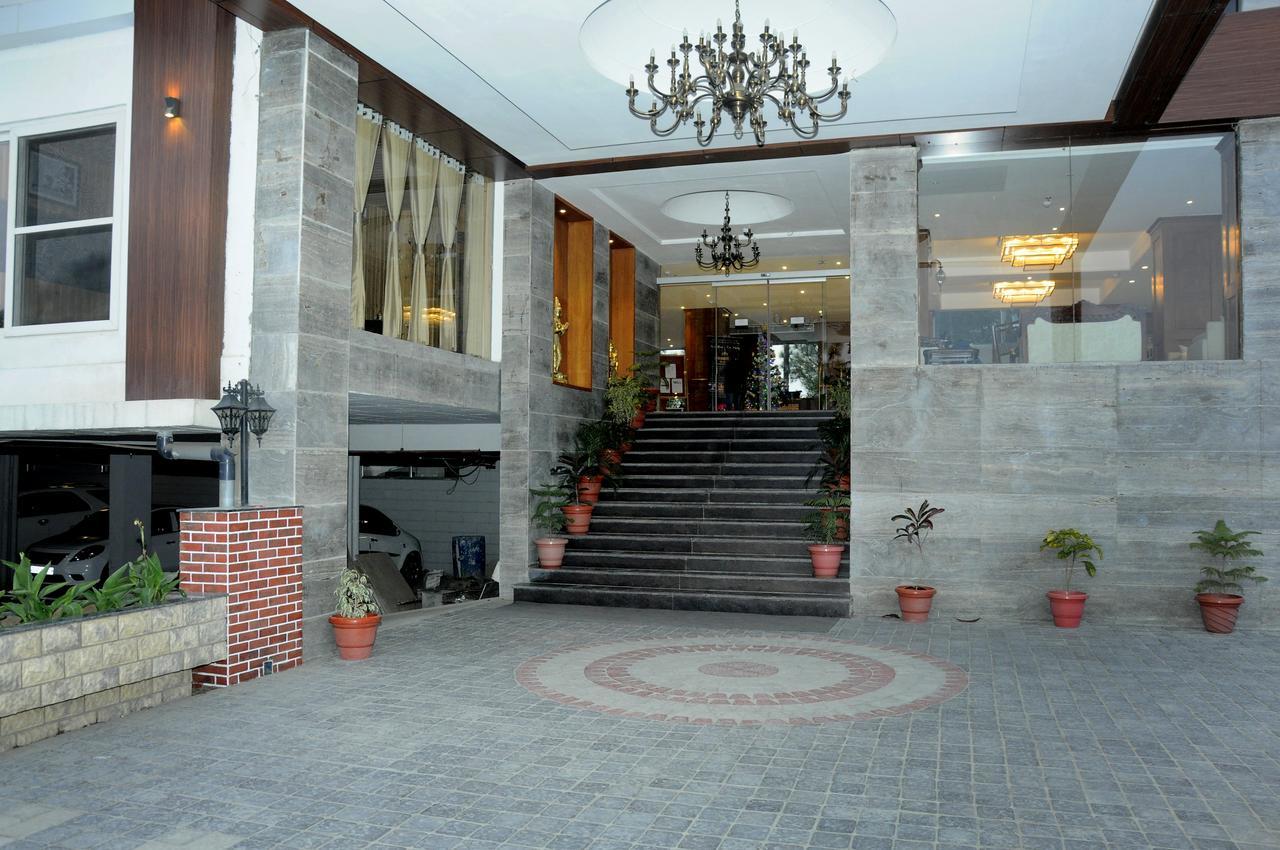 Deventure Shimla Hills Hotel Kandāghāt Kültér fotó